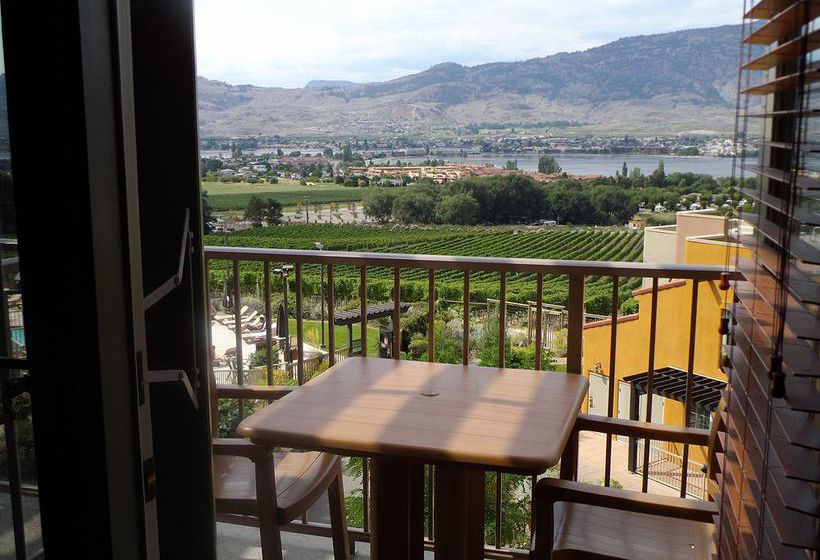 Hotel Spirit Ridge at Nk'Mip Resort