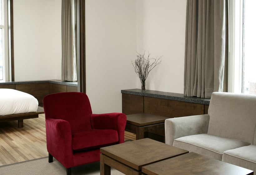 Hotel 71 | Quebec | Quebec | Canada 10