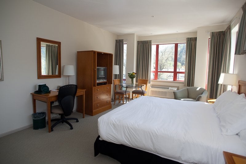 Hotel Harrison Beach | Harrison hot Springs | British Columbia | Canada 19