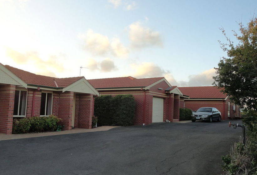 Hotel Victoria Lodge Motor Inn | Portland | Victoria | Australia 2