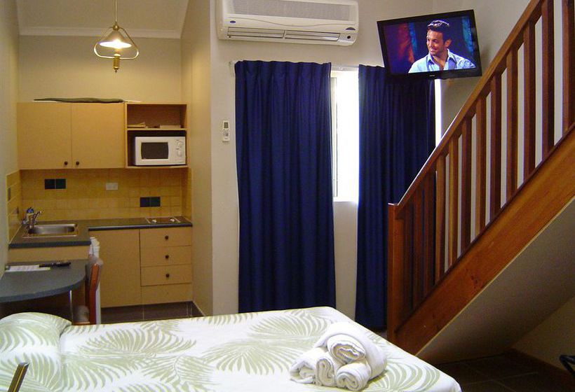 Motel City Palms | Fortitude Valley | Queensland | Australia 3