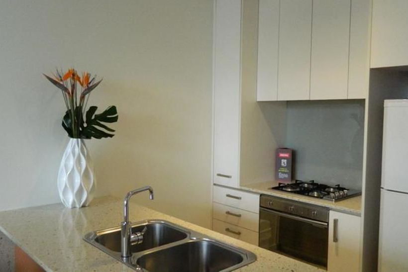 Hotel Milano Serviced Apartments | Melbourne | Victoria | Australia 18