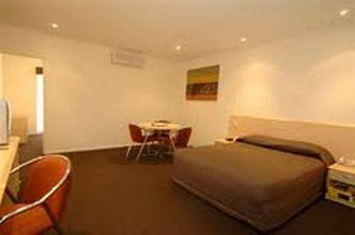Hotel Red Bridge Motor Inn | Sunshine | Victoria | Australia 13