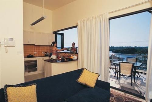 Hotel Oaks Boathouse Tea Gardens | Tea Gardens | New South Wales | Australia 7