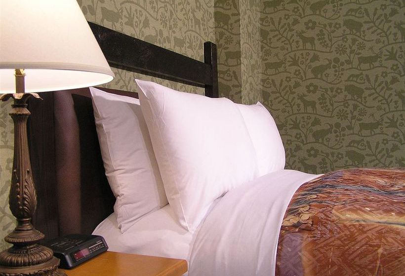 Fox Hotel & Suites Alberta