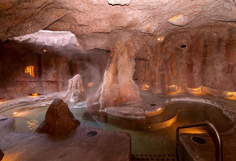 Fox Hotel & Suites | Banff | Alberta | Canada 6