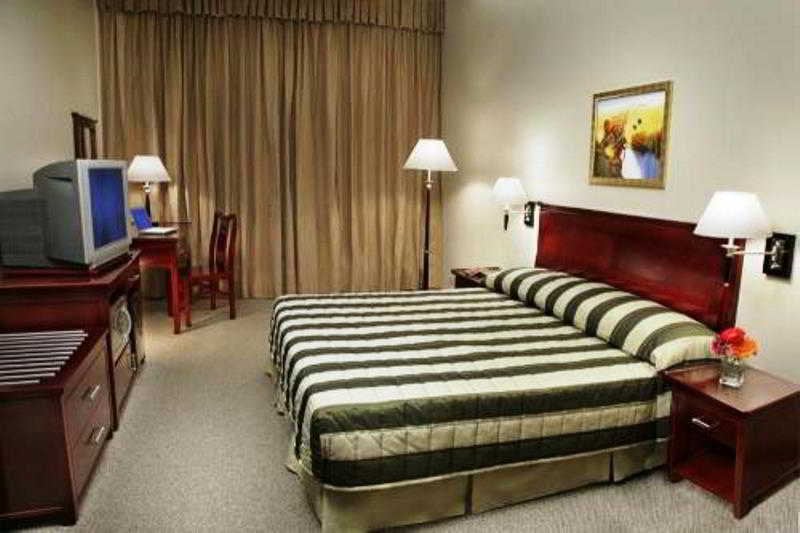 Hotel Super 8 Downtown Toronto | Toronto | Ontario | Canada 17