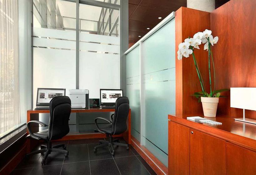 Hôtel Embassy Suites Montreal | Montreal | Québec | Hôtels au Canada 11