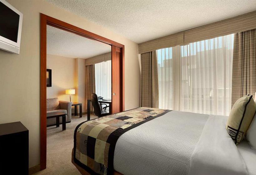 Hôtel Embassy Suites Montreal | Montreal | Québec | Hôtels au Canada 12