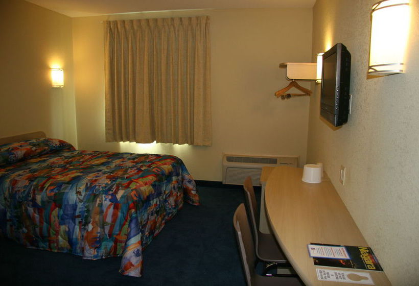 Motel 6 Niagara Falls | Niagara Falls | Ontario | Canada 14