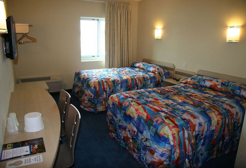 Motel 6 Niagara Falls | Niagara Falls | Ontario | Canada 15