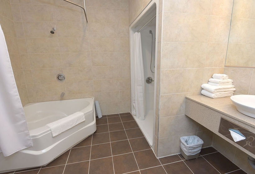 Hotel Le Petit Manoir du Casino | La Malbaie | Quebec | Canada 2