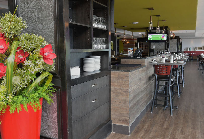 Hotel Le Petit Manoir du Casino | La Malbaie | Quebec | Canada 6