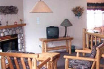 Hotel The Hostel Bear | Canmore | Alberta | Canada 1