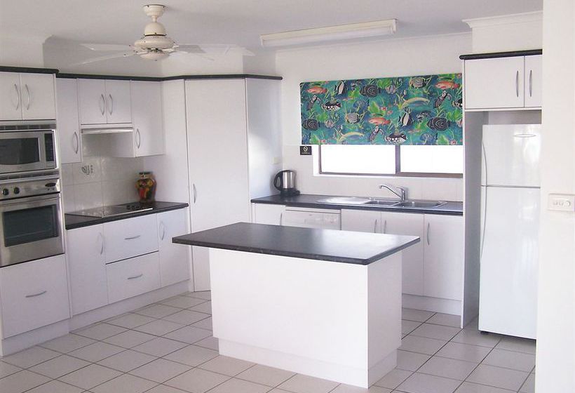 Hotel Roydon Beachfront Holiday Apartments | Cairns | Queensland | Australia 10