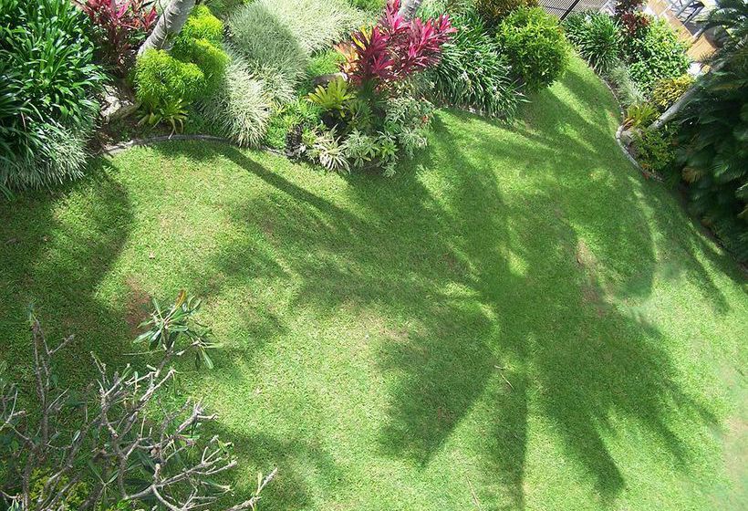 Hotel Roydon Beachfront Holiday Apartments | Cairns | Queensland | Australia 2