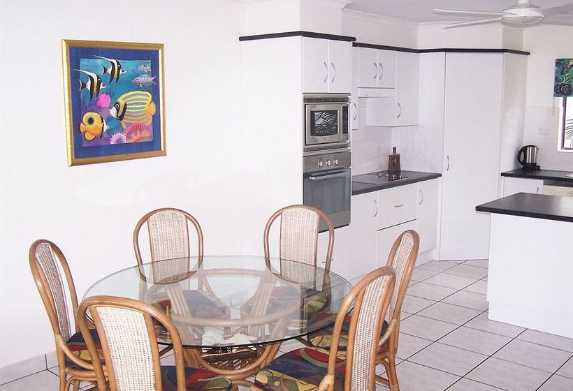 Hotel Roydon Beachfront Holiday Apartments | Cairns | Queensland | Australia 5