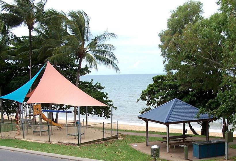 Hotel Roydon Beachfront Holiday Apartments | Cairns | Queensland | Australia 8