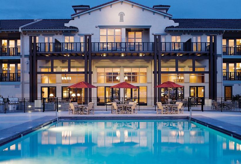 Hotel Walnut Beach Resort