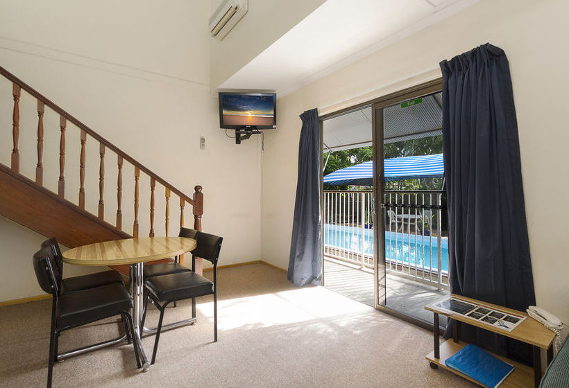 Blue Shades Motel | Maryborough | Queensland | Australia 5