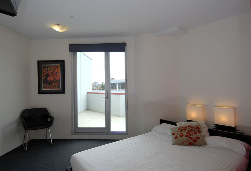 Hotel Base Backpackers Melbourne hostel | Saint Kilda | Victoria | Australia 2