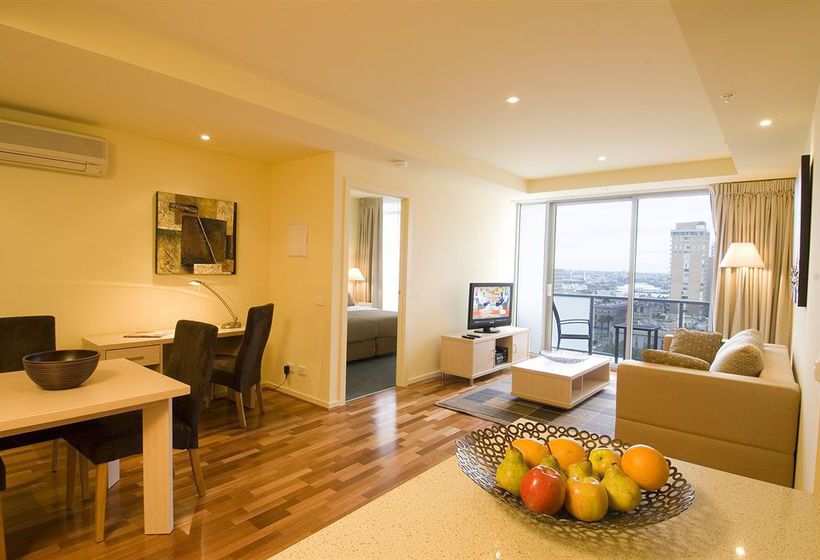 Hotel Oaks On Lonsdale | Melbourne | Victoria | Australia 3