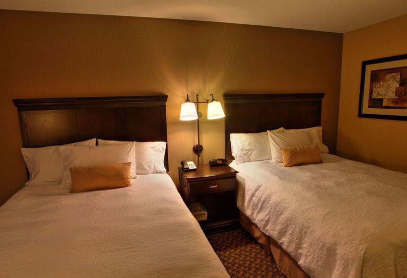 Hotel Hampton Inn & Suites by Hilton Edmonton West | Edmonton | Alberta | Canada 13