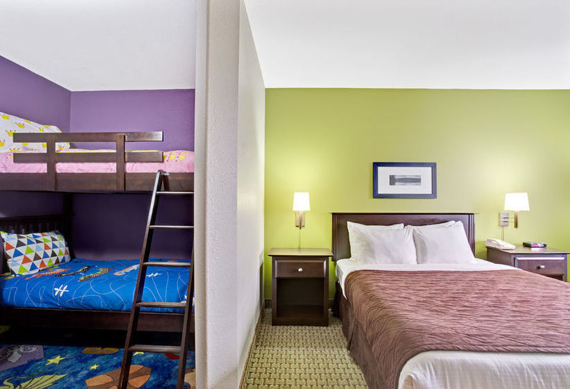 Hotel Super 8 Saint Jerome | Saint Jerome | Quebec | Canada 5