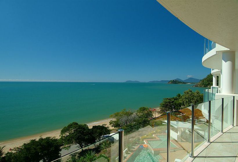 Hotel Bellevue At Trinity Beach | Trinity Beach | Queensland | Australia 6