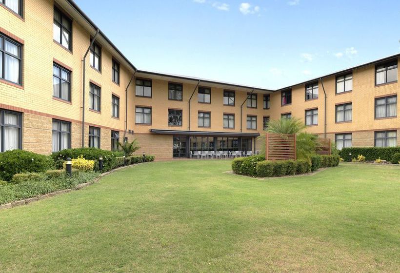 Travelodge Blacktown Hotel | Blacktown | New South Wales | Australia 10