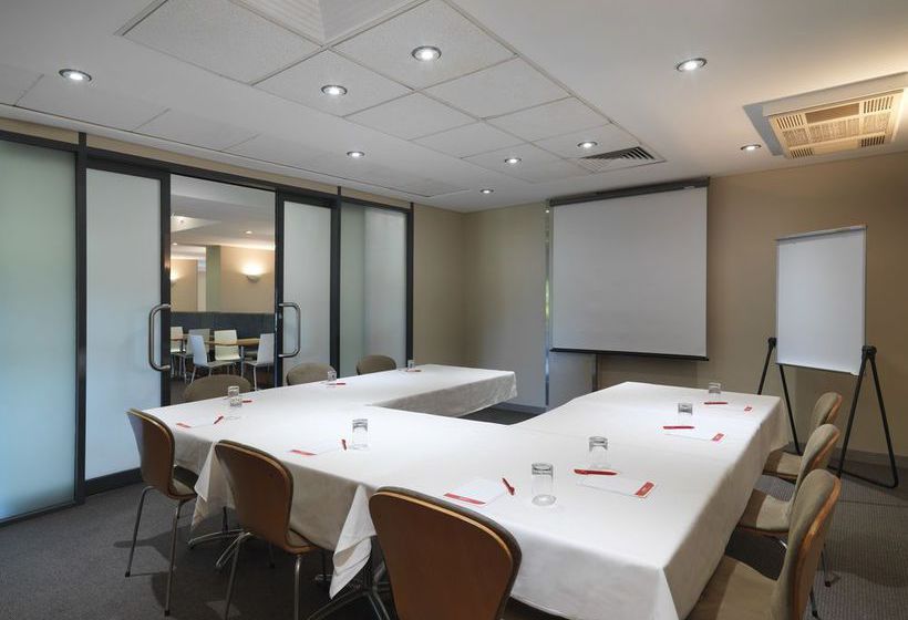 Travelodge Blacktown Hotel | Blacktown | New South Wales | Australia 16