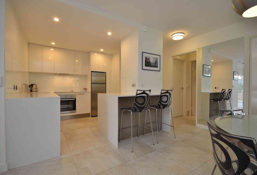 Saks On Hastings Noosa Heads