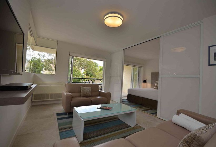 Saks On Hastings | Noosa Heads | Queensland | Australia 1