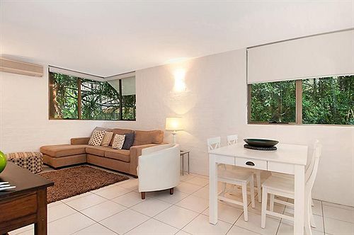 Saks On Hastings | Noosa Heads | Queensland | Australia 20