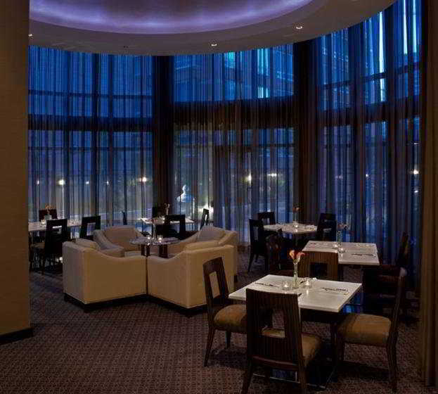 Hotel L'Hermitage | Vancouver | British Columbia | Canada 12