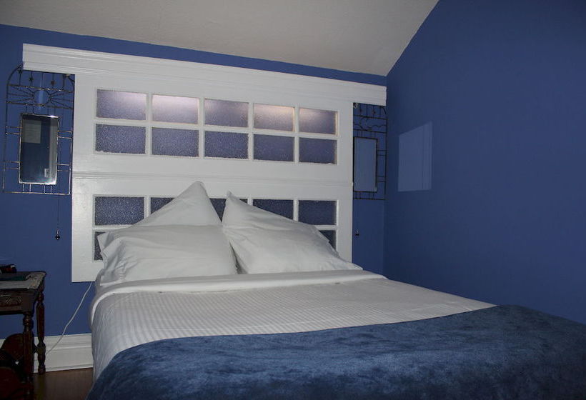 Ellis House Bed & Breakfast | Niagara Falls | Ontario | Canada 16