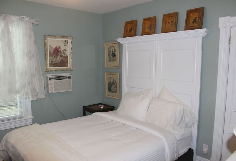 Ellis House Bed & Breakfast | Niagara Falls | Ontario | Canada 5