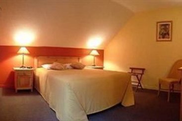 Hotel Au Bois Jolit | Mont Tremblant | Quebec | Canada 17