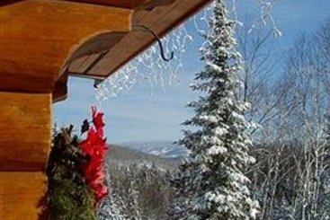 Hotel Au Bois Jolit | Mont Tremblant | Quebec | Canada 2