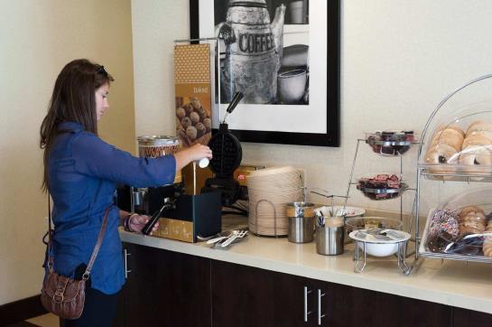 Hotel Ramada Niagara Falls by The River | Niagara Falls | Ontario | Canada 20