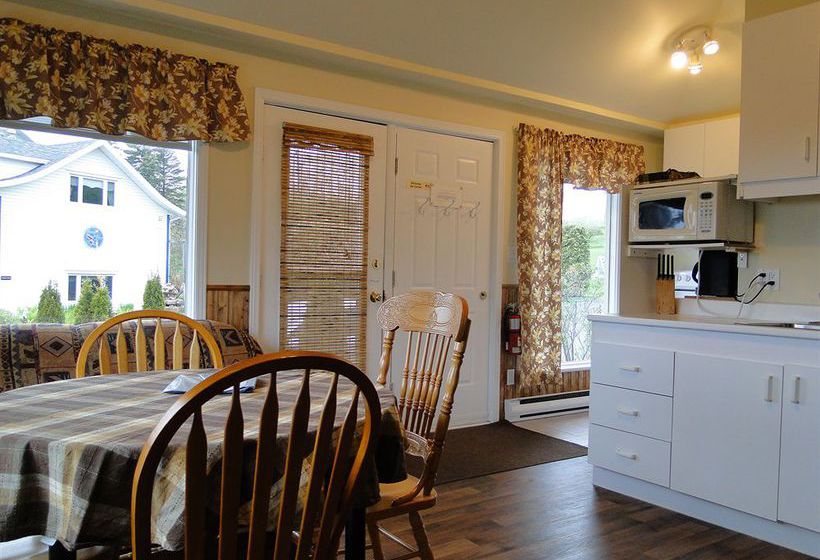 Hotel Auberge Fleurs de Lune | La Malbaie | Quebec | Canada 14