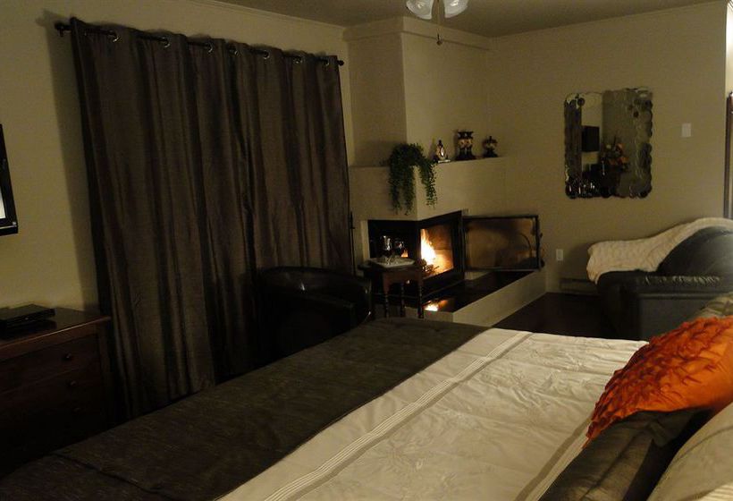 Hotel Auberge Fleurs de Lune | La Malbaie | Quebec | Canada 17