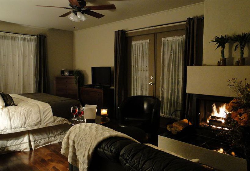 Hotel Auberge Fleurs de Lune | La Malbaie | Quebec | Canada 4