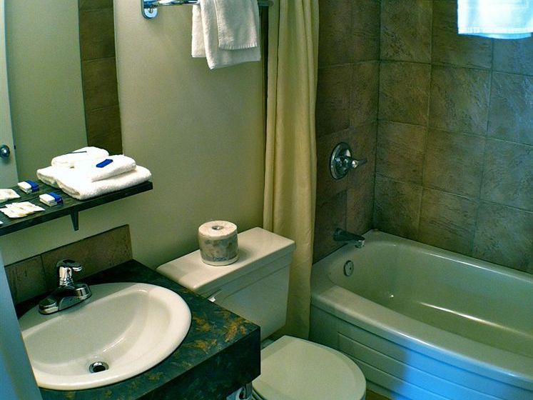 Hotel Eastglen Inn | Edmonton | Alberta | Canada 3