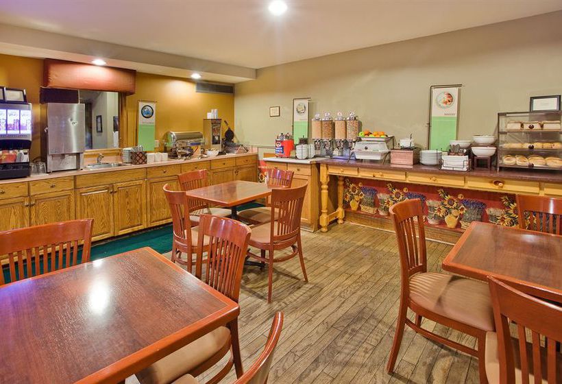 Hotel Country Inn & Suites by Carlson Regina | Regina | Saskatchewan | Canada 4