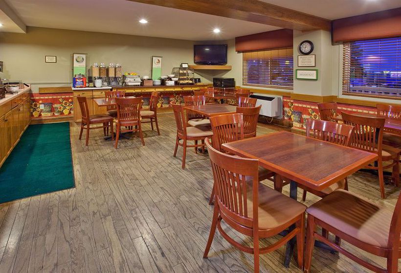 Hotel Country Inn & Suites by Carlson Regina | Regina | Saskatchewan | Canada 5