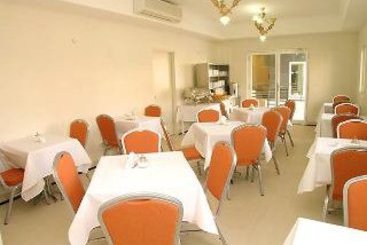 Hotel Comfort Inn & Suites Burwood | Burwood | New South Wales | Australia 11