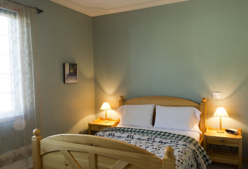 Hotel Aurora Inn | Dawson City | Yukon Territory | Canada 12