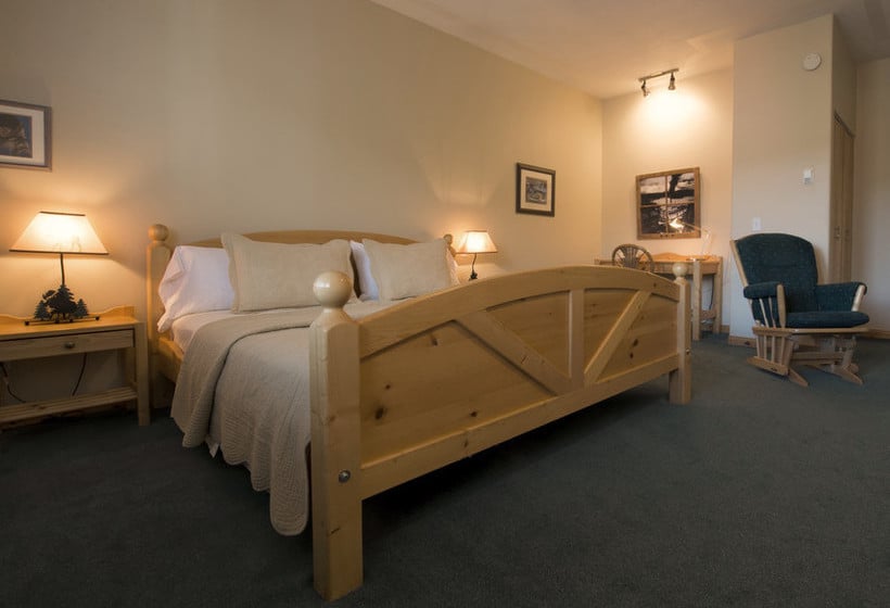 Hotel Aurora Inn | Dawson City | Yukon Territory | Canada 4