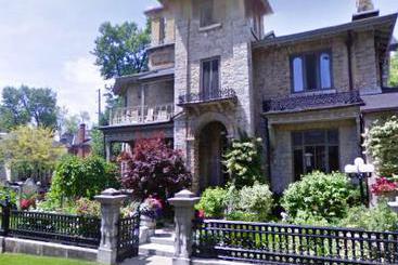Hotel Rosemount Inn & Spa Kingston Ontario